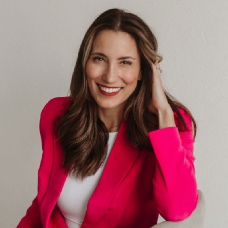 Allison Macalik headshot